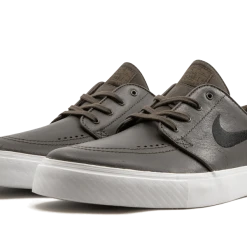 Nike Zoom Stefan Janoski Leather - Baroque Brown/Black MEN 9 Nike Zoom Stefan Janoski Leather - Baroque Brown/Black MEN