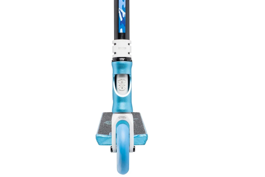 Lucky Scooters Complete Scooters Lucky Prospect Cody Flom Signature V2 Complete Pro Scooter Lucky Scooters Complete Scooters Lucky Prospect Cody Flom Signature V2 Complete Pro Scooter