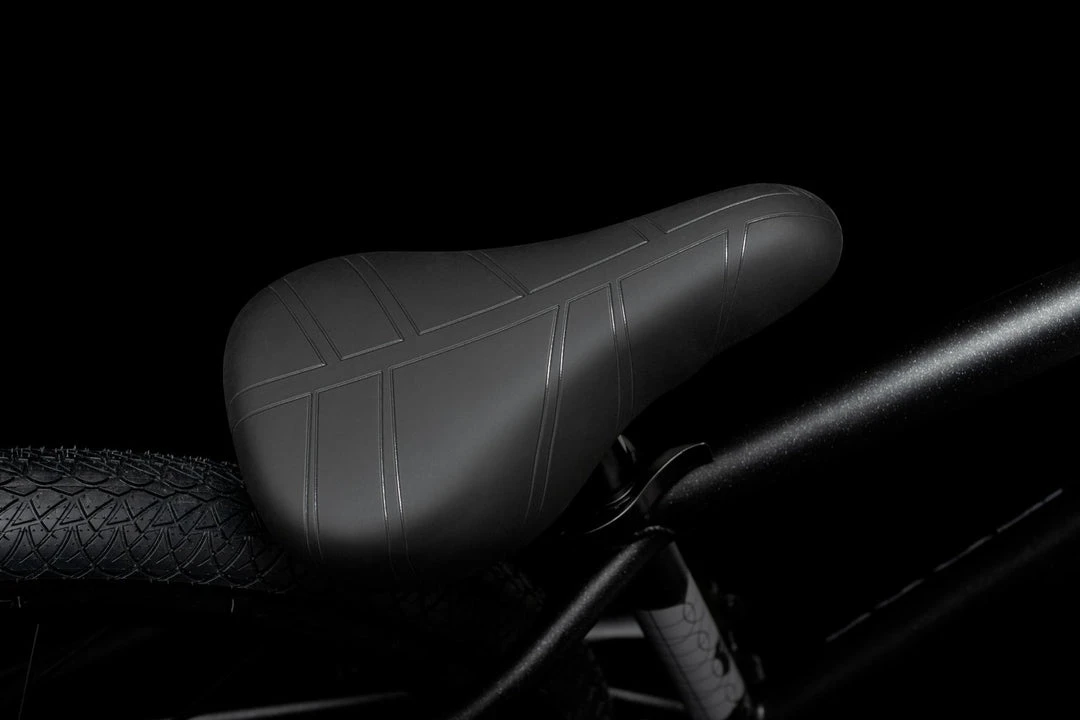 Dirt Jumper Bikes Verde Radix DLX Dirt Jumper 26" Complete Bike - Black 7 Dirt Jumper Bikes Verde Radix DLX Dirt Jumper 26" Complete Bike - Black