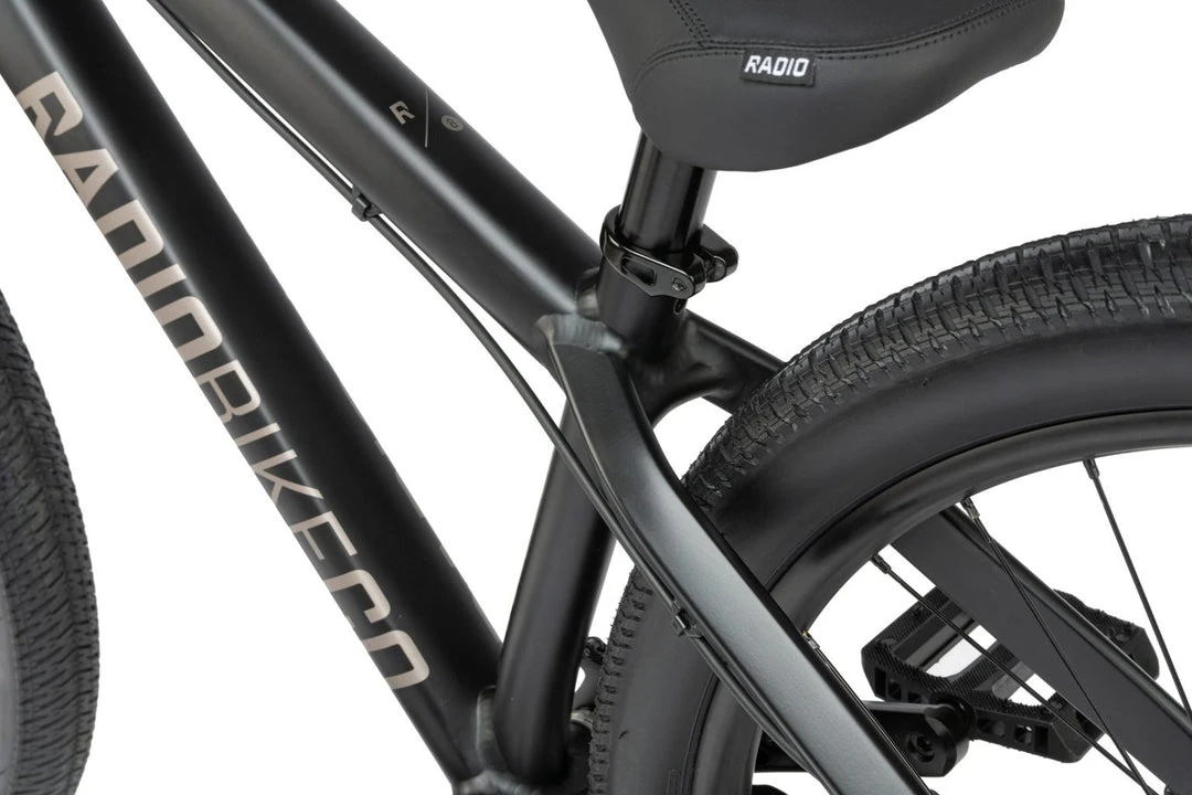 BMX Bikes Radio 2021 Griffin Pro 26" Complete Dirt Jump Bike - Matt Black 6 BMX Bikes Radio 2021 Griffin Pro 26" Complete Dirt Jump Bike - Matt Black