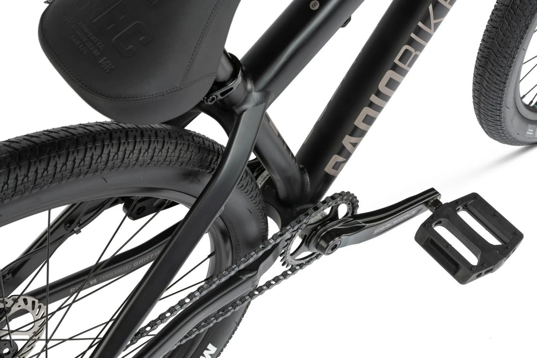 BMX Bikes Radio 2021 Griffin Pro 26" Complete Dirt Jump Bike - Matt Black 5 BMX Bikes Radio 2021 Griffin Pro 26" Complete Dirt Jump Bike - Matt Black