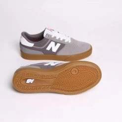 New Balance Shoes Numeric 272 - Castle/Gum MEN