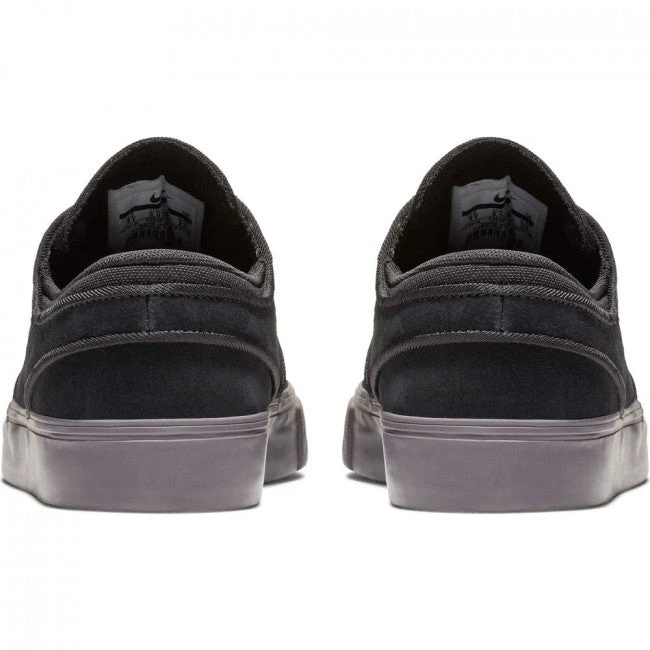 Nike Shoes SB Stefan Janoski (GS) Youth - Black/Black Thunder Grey 7 Nike Shoes SB Stefan Janoski (GS) Youth - Black/Black Thunder Grey